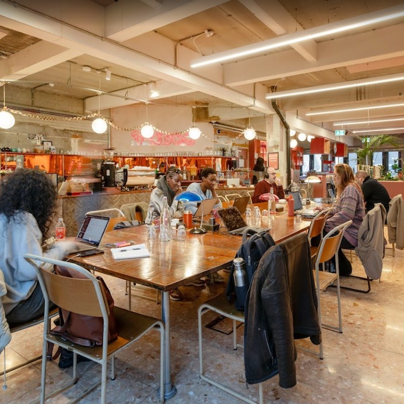 Oru Space, 
Times Square Shopping Centre, 
High St