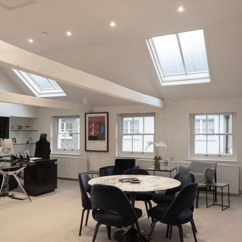 4 Fitzhardinge Street