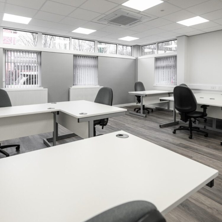 Business Centre
117 Queen Street