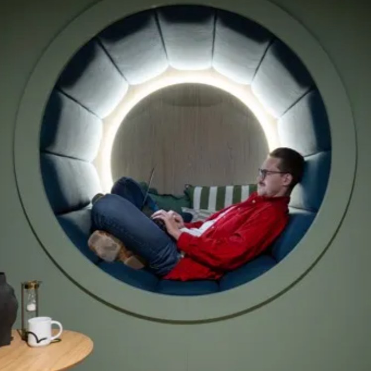 Kings Court, 
Parsonage Lane