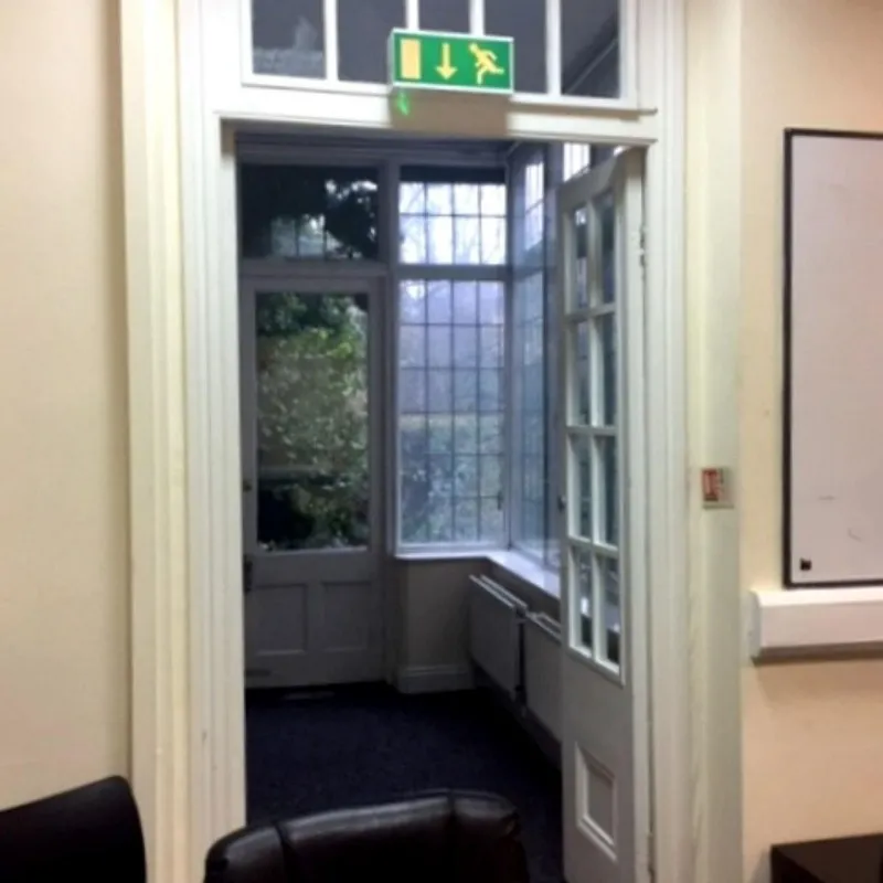 282 Earls Court Road