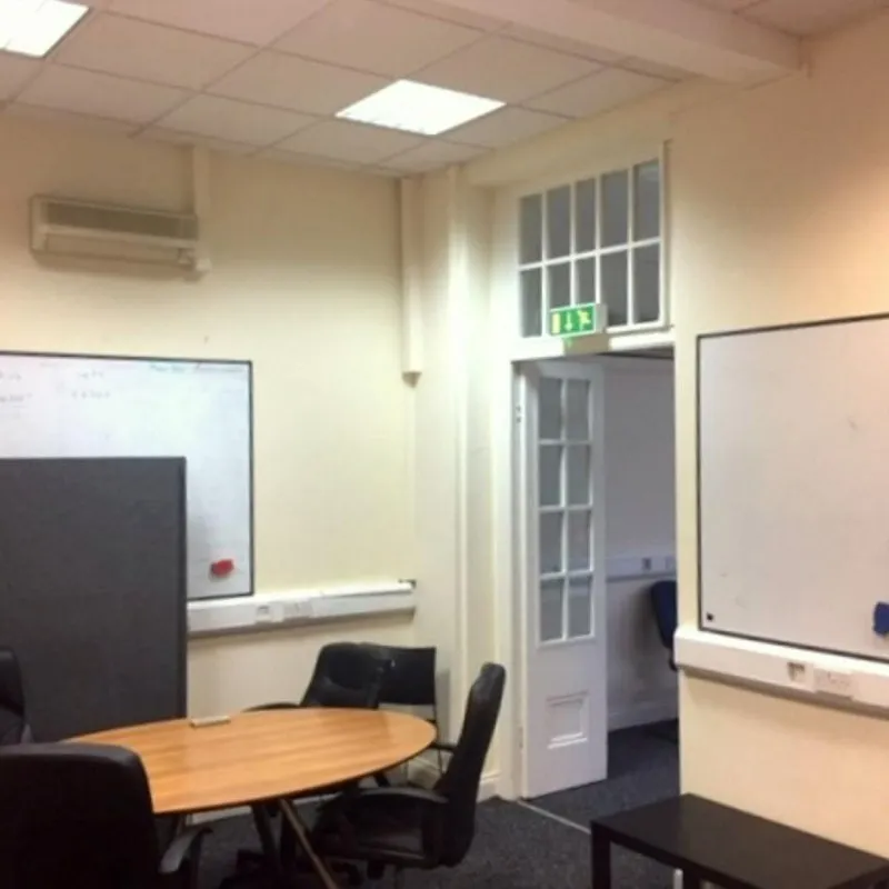 282 Earls Court Road