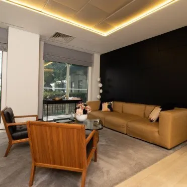 Birchin Court,
20 Birchin Lane,
Bank