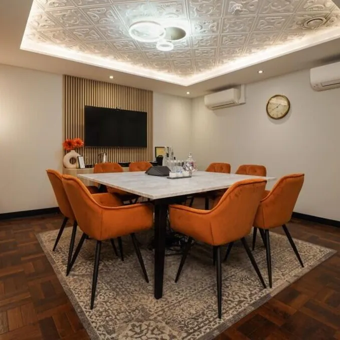 57 Southwark Street,
London Bridge