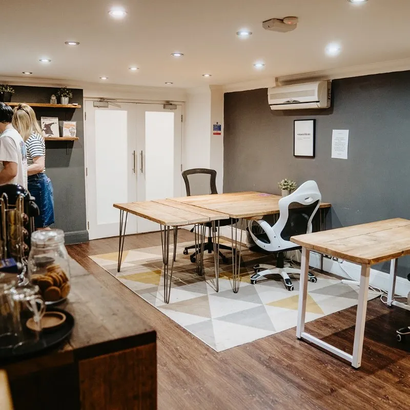 space282, 
282 Leigh Road,
Leigh-on-Sea