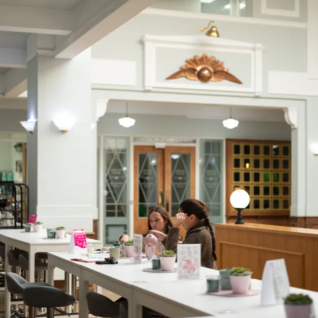 Airport House,
Purley Way