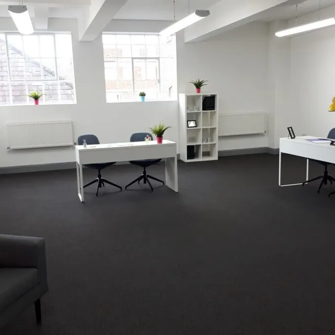 Camberwell Business Centre
99-103 Lomond Grove