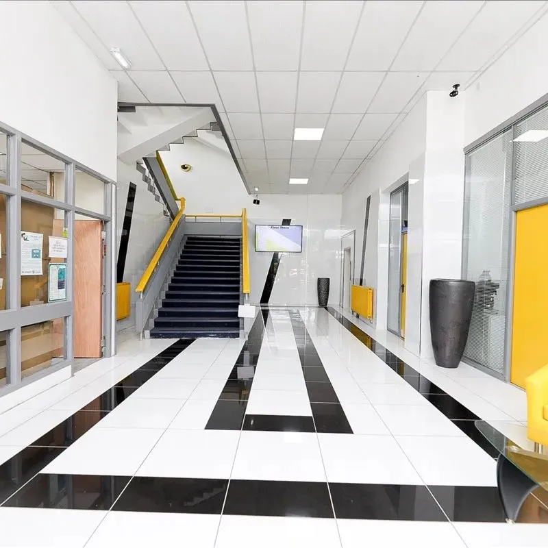 Park Lane House
47 Broad Street