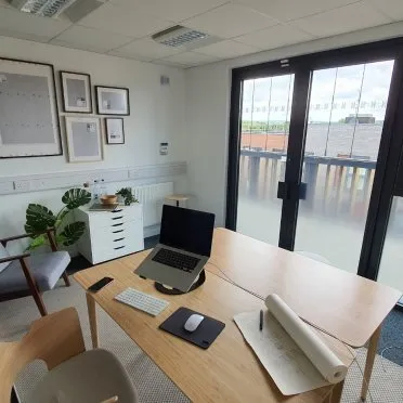 Stanmore Place, 
Honeypot Lane