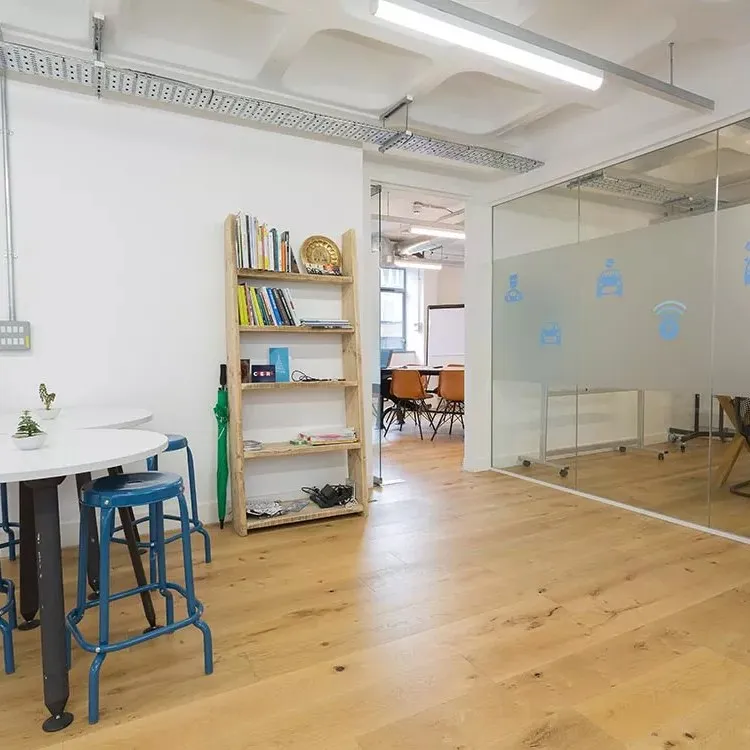 114-116 Curtain Road,
Shoreditch