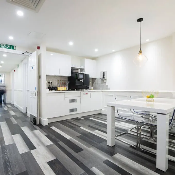 Queen Street,
Mayfair