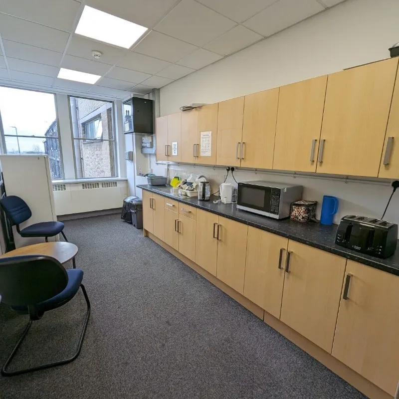 Kingswood House
Richardshaw Lane