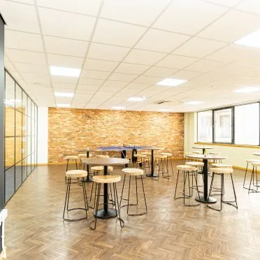 42-44 Regal Court,
High Street