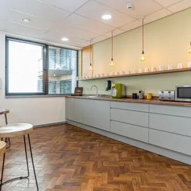 42-44 Regal Court,
High Street