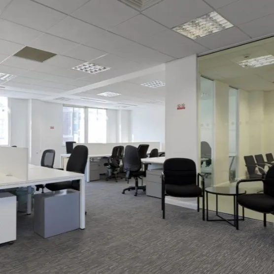 Pennine Tower, 
St Clare House
30-33 Minories