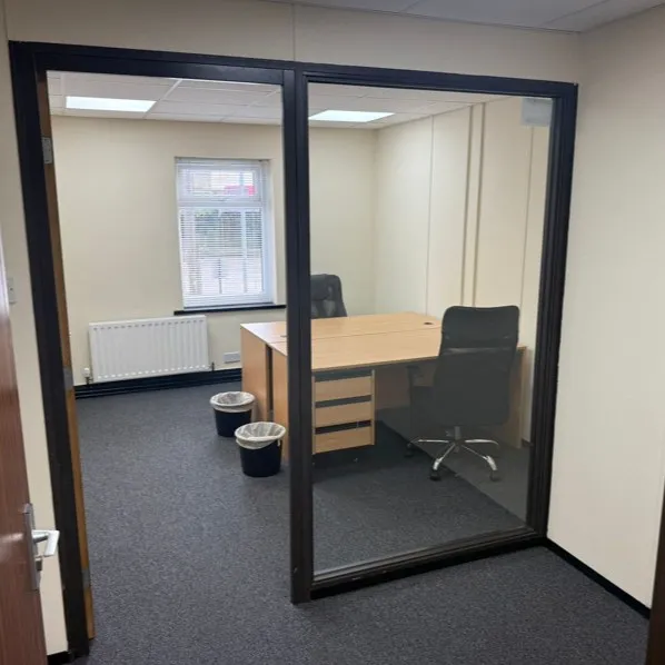 Red Lion Buildings 
1 Liverpool Road North