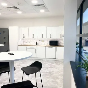 Sherwood Business Park
Lake View Drive