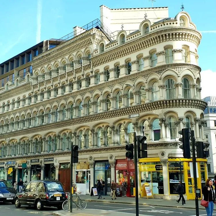 Albert Buildings
49 Queen Victoria Street