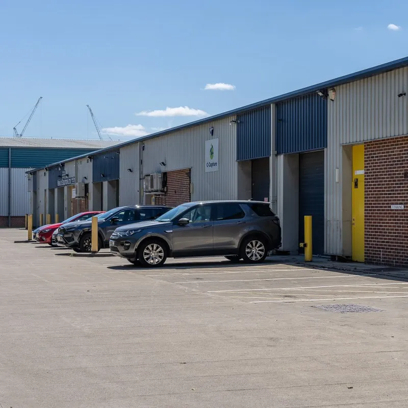 Albion Park, Albion Way