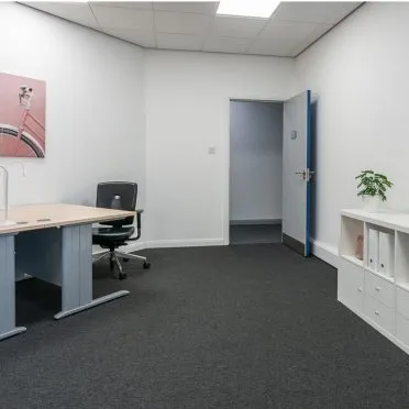 15 Pitreavie Court, Queensferry Road