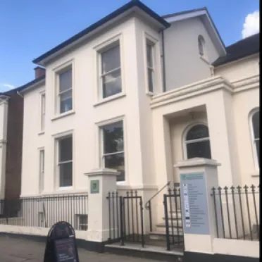 7 Clarendon Place - CV32