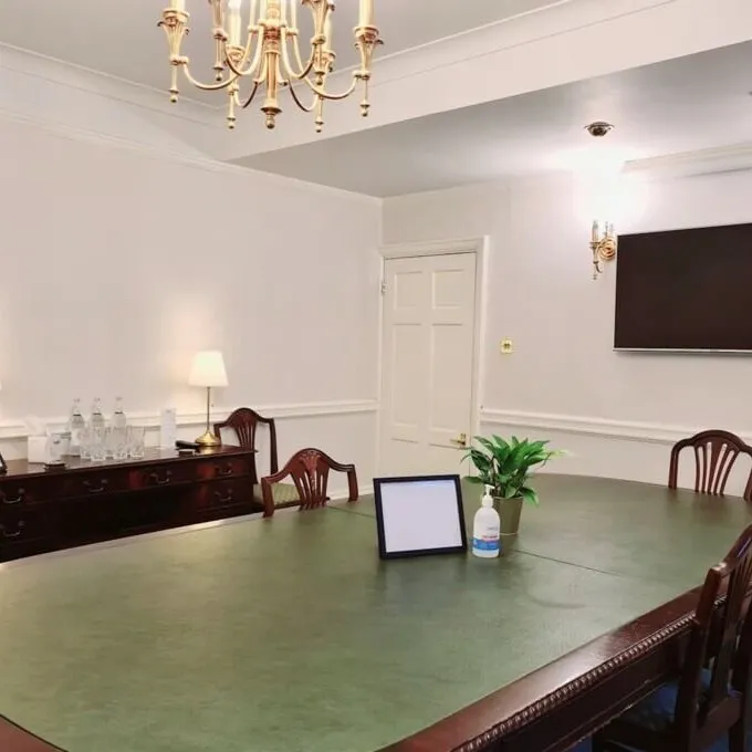 Blackwell House
Guildhall Yard