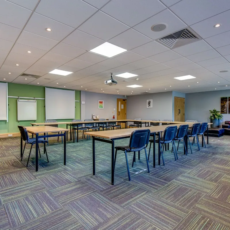 Hampden House
Monument Business Park