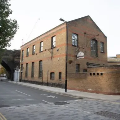 65 Glasshill Street - SE1