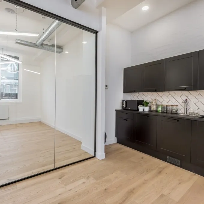 Uncommon Islington, 25
Horsell Road