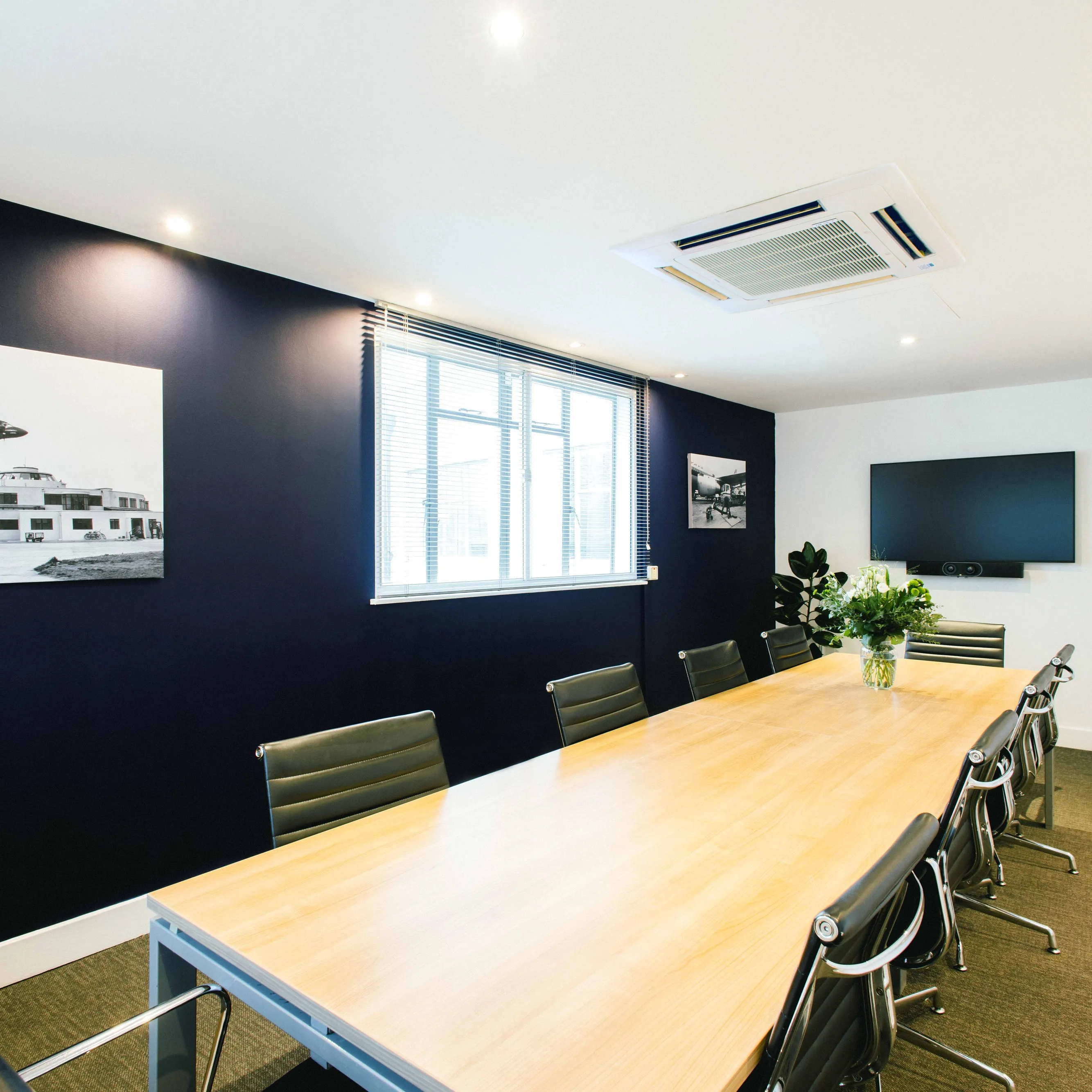 The Beehive, 
Beehive Ring Road