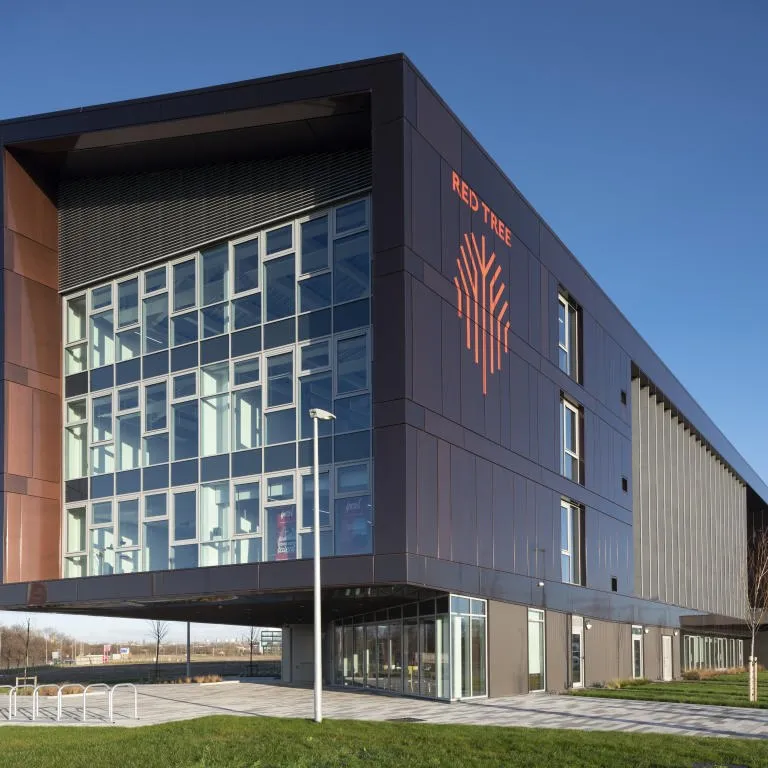 Red Tree Magenta
Magenta Business Park
270 Glasgow Road