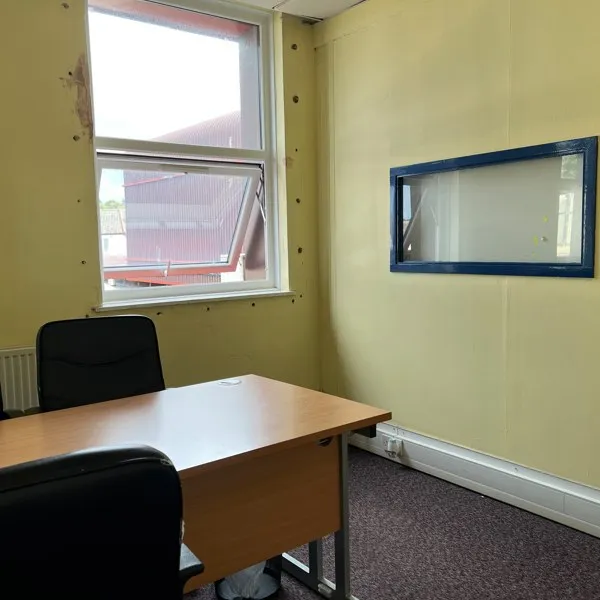 Abercorn Commercial Centre,
Manor Farm Road