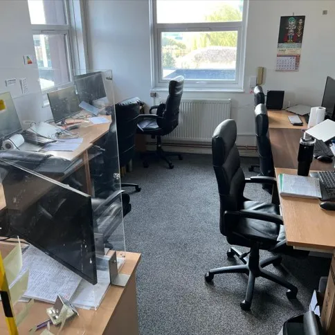 Abercorn Commercial Centre,
Manor Farm Road