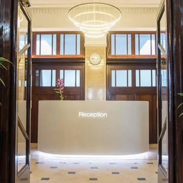 Old Dock House 
90 Watery Lane