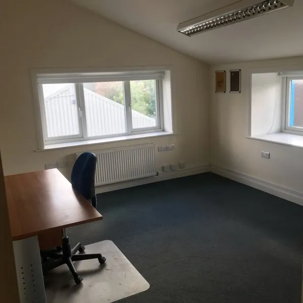 Rainbow House,
Briar Rhydding