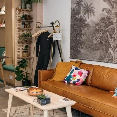 Projects Beaches,
8-9 Ship Street