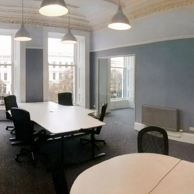 Select Business Centre, 
10 Newton Place