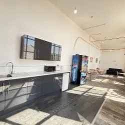 Ivy Business Centre
Crown Street