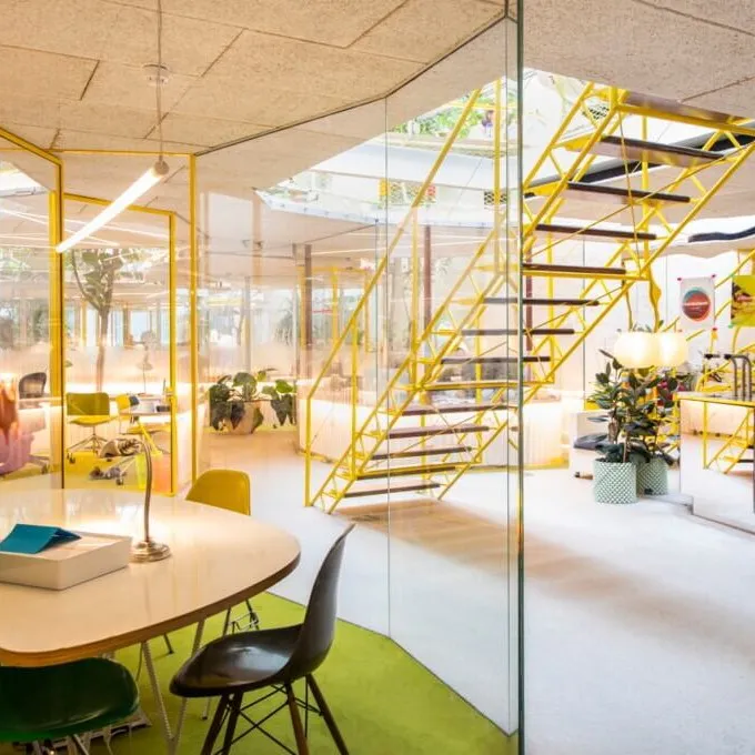 Holland Park,
49 Princes Place