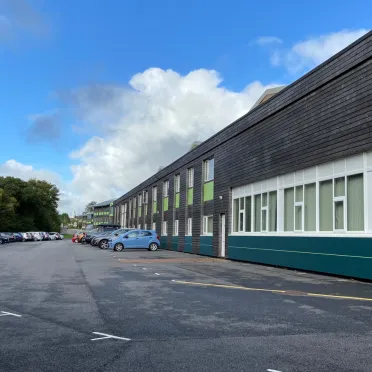 Station Approach, Victoria