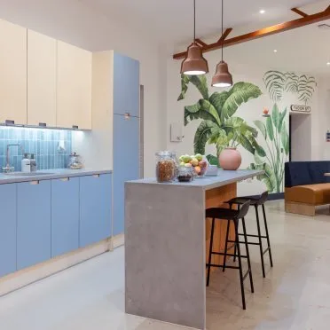 W2, Wellington House
Wellington Street