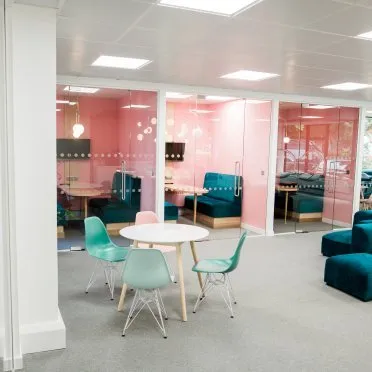 C12,
12 Cathedral Road