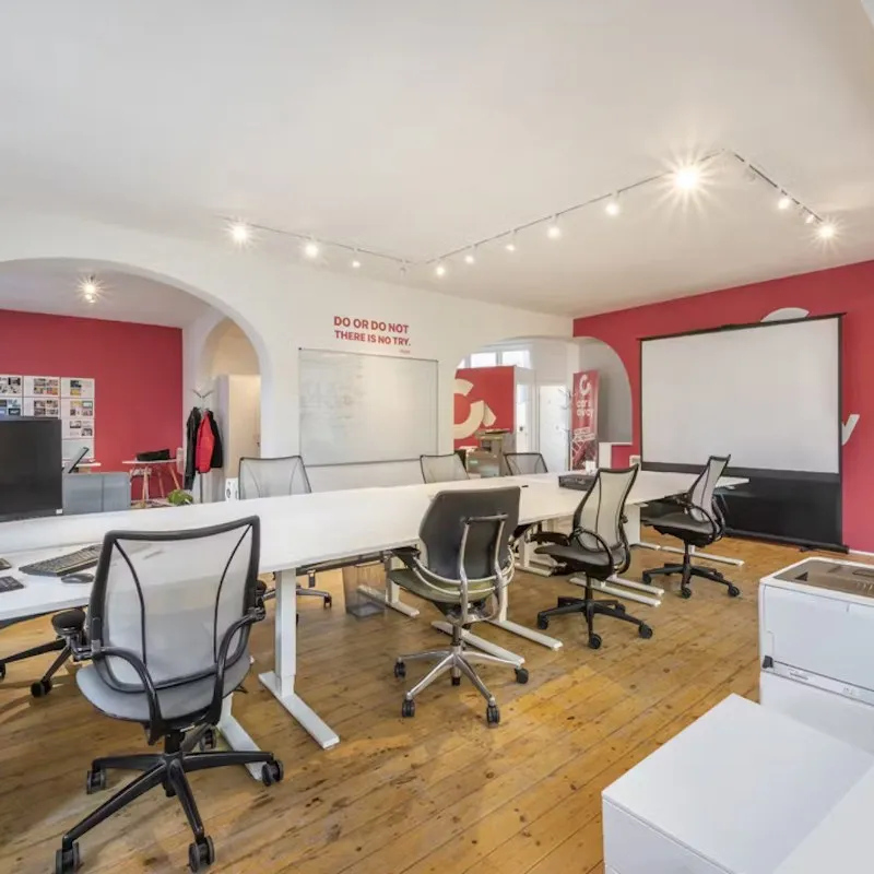 121-125 Charing Cross Road