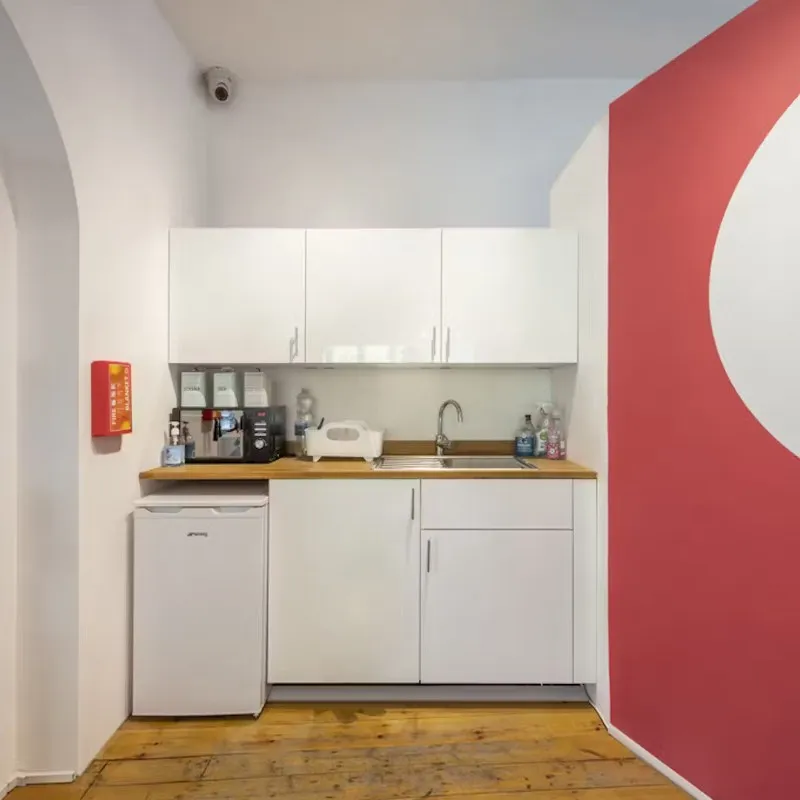 121-125 Charing Cross Road