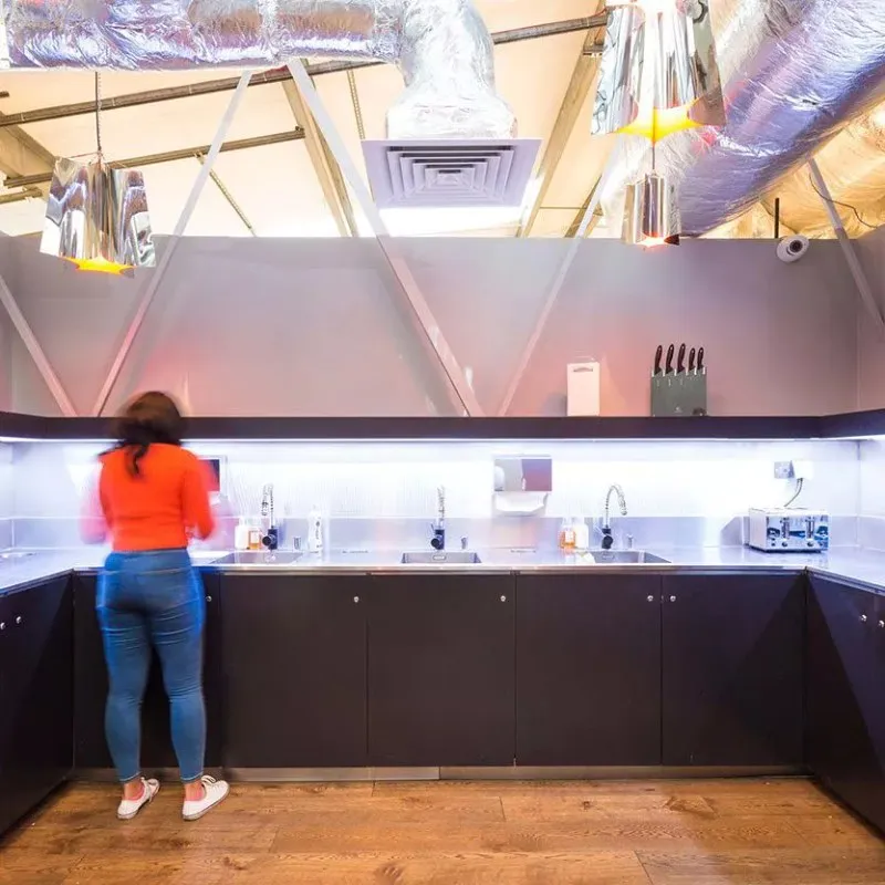 Battersea Studios
80 Silverthorne Road