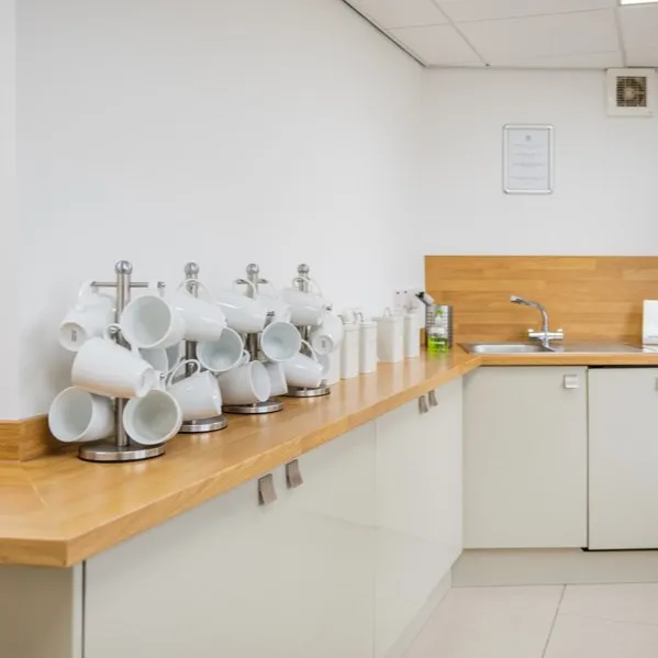 New World Business Centre,
Station Road