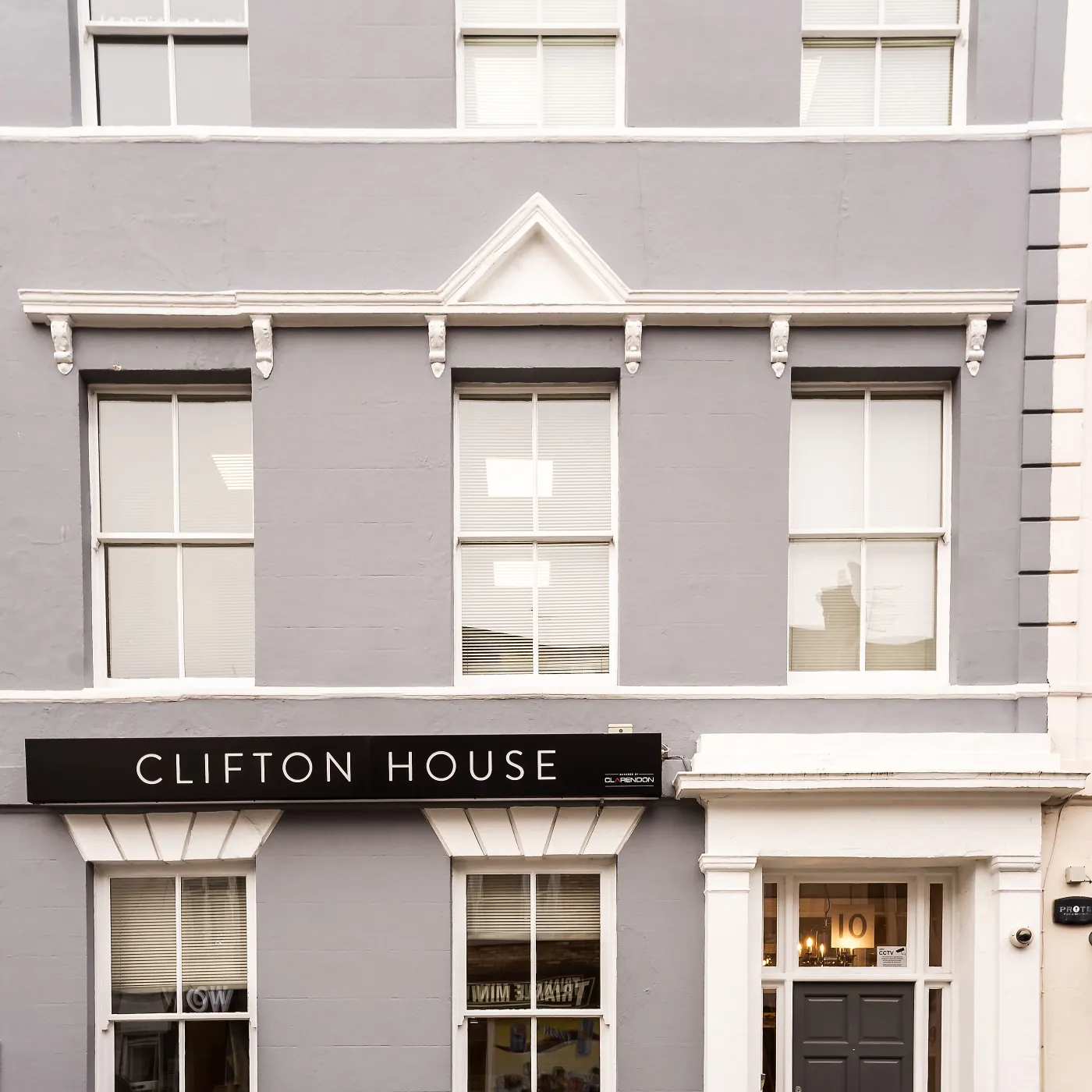 Clifton House, 
10 Poole Hill