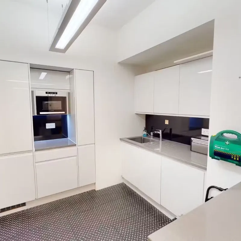 2 Sheraton Street,
Soho