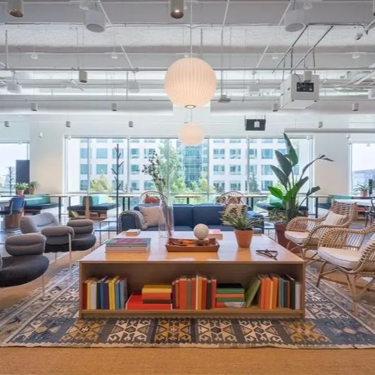 International House, 
1 St Katharine's Way