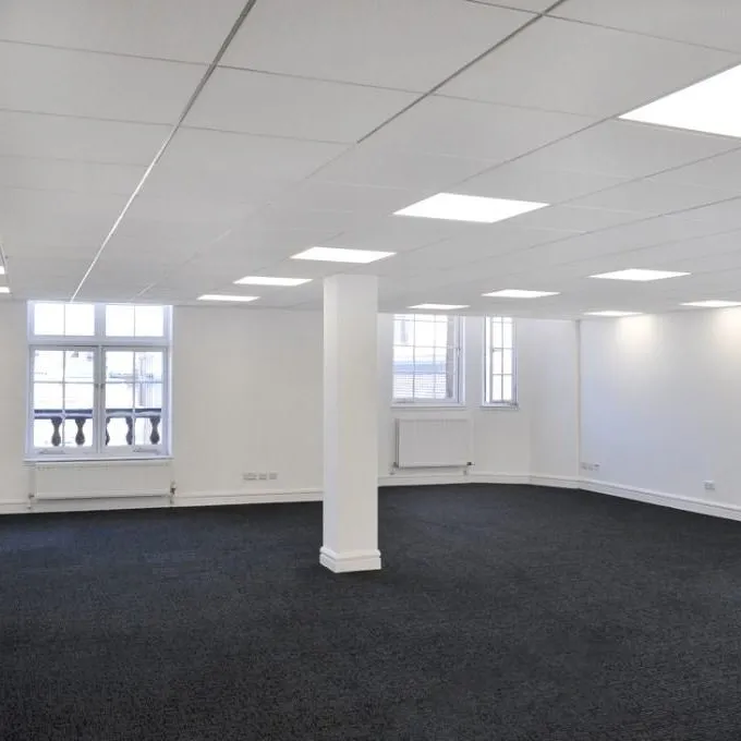 Turnberry House, 
175 West George Street